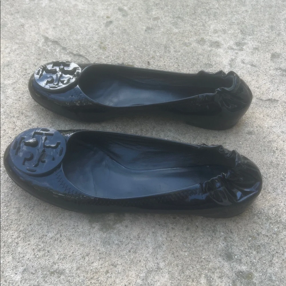 Tory Burch Black Patent Signature Logo Ballet Flats Women's Size 9